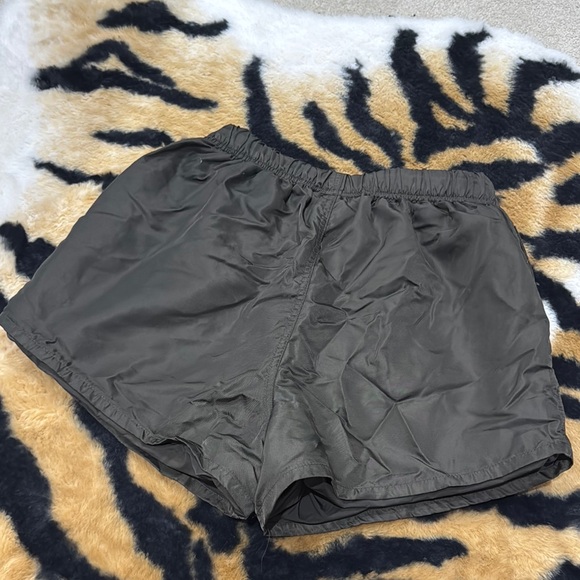 ESSENTIALS ACTIVE SHORTS - Picture 3 of 3